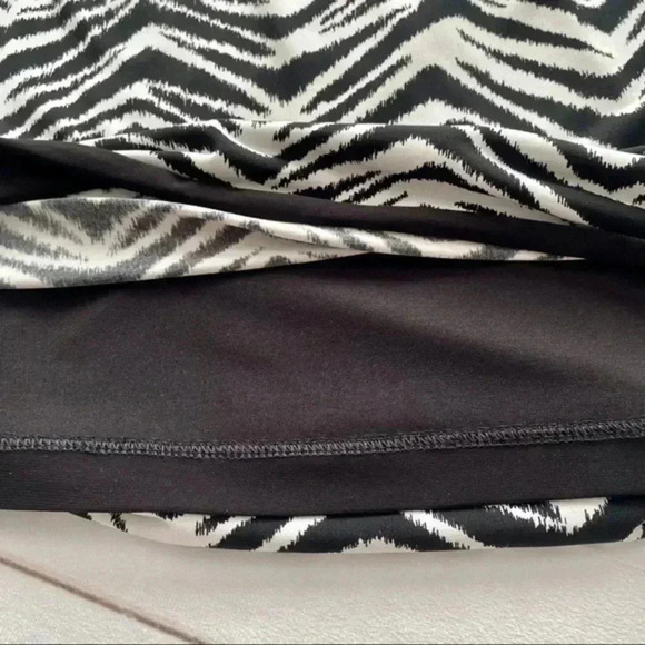 WHITE HOUSE BLACK MARKET ZEBRA Print Skirt - Picture 9 of 14